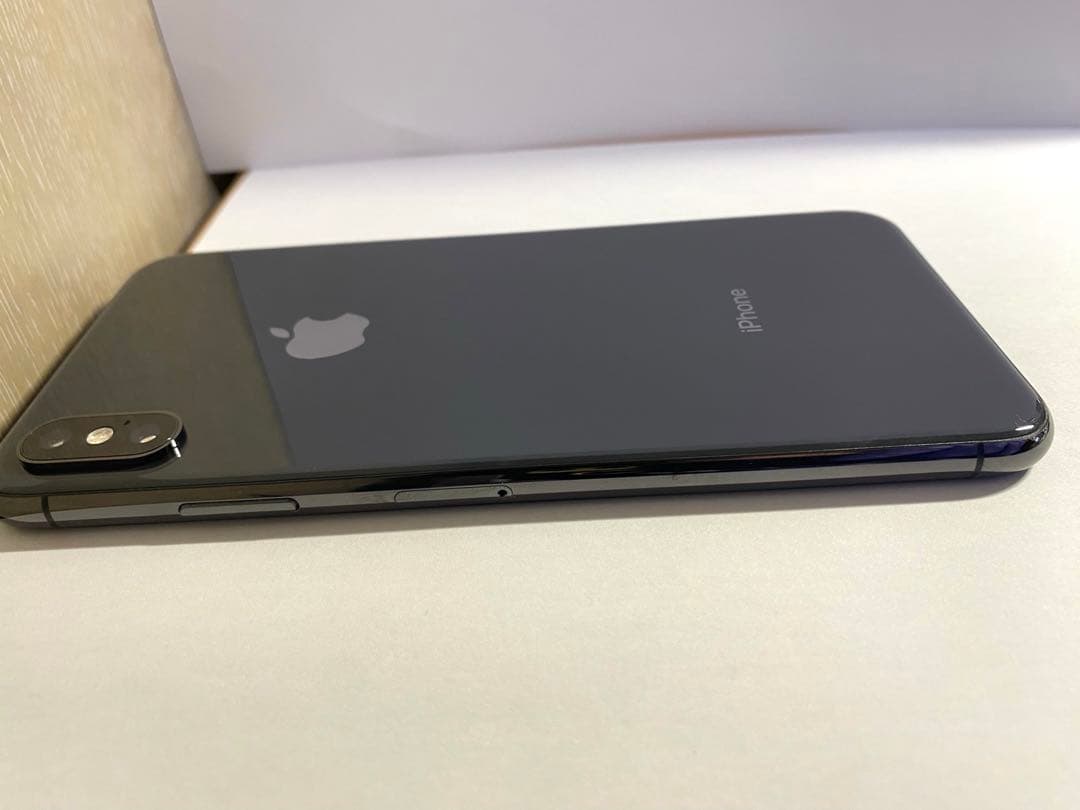 iPhone XS MAX 256GB SIMフリー