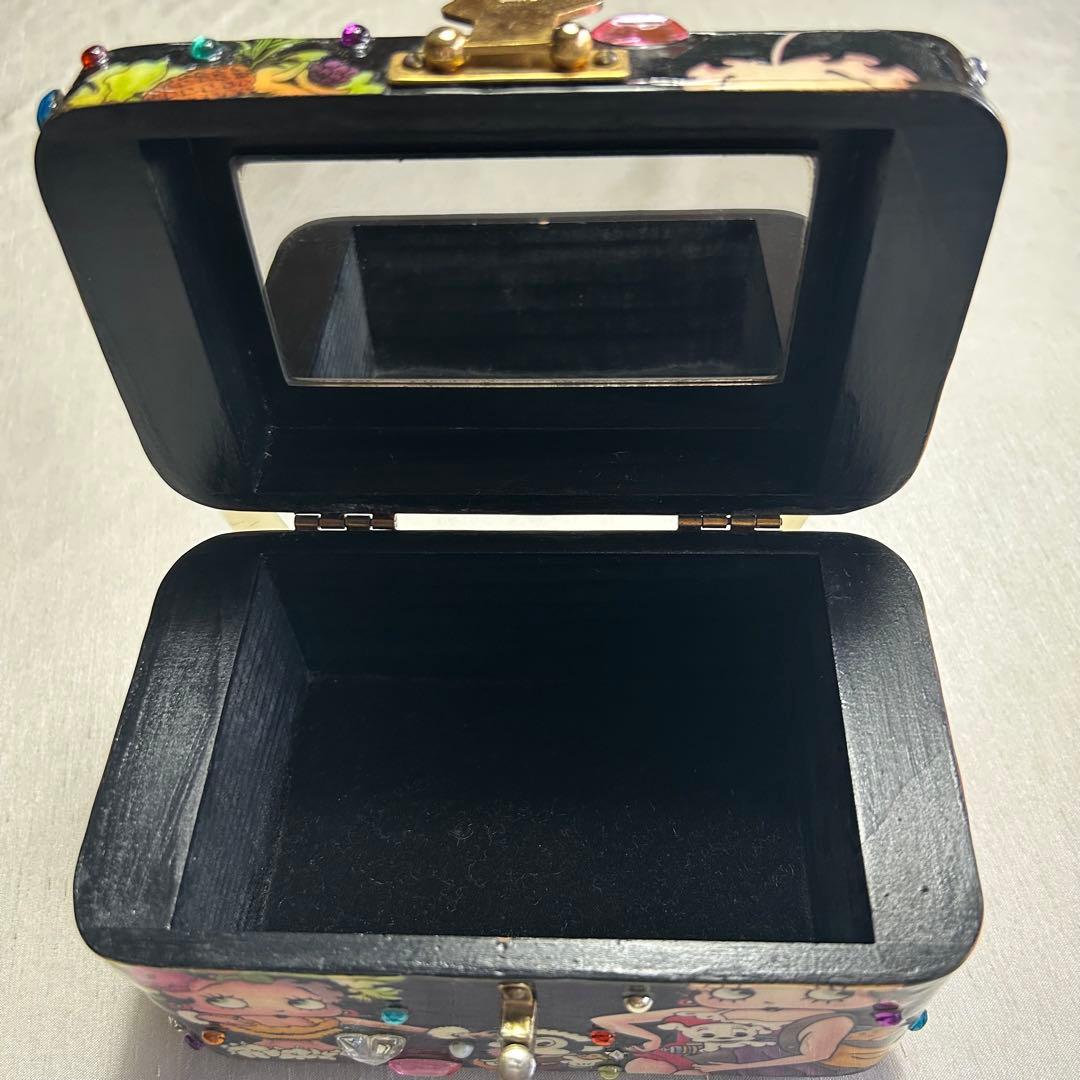 バッグ　ミニバッグ　パーティバッグ　アンティーク　ベティ・ブープ　レア　レトロ