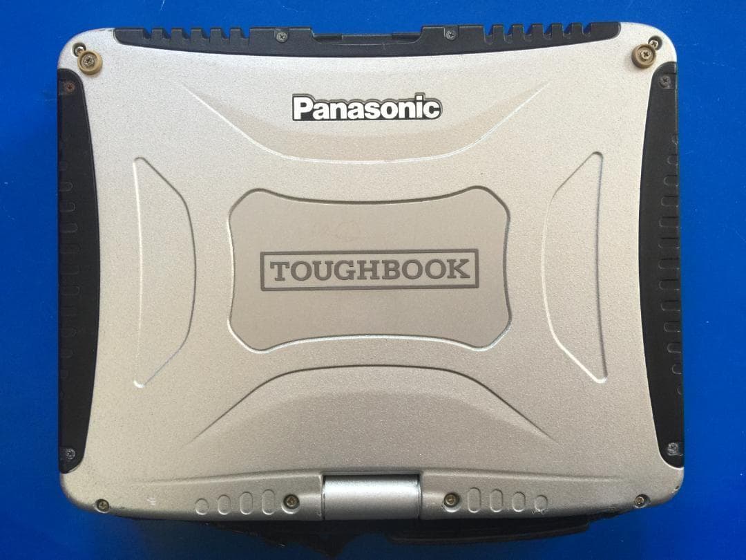TOUGHBOOK CF-19 落下や衝撃、水、埃に強い　堅牢なノートパソコン1