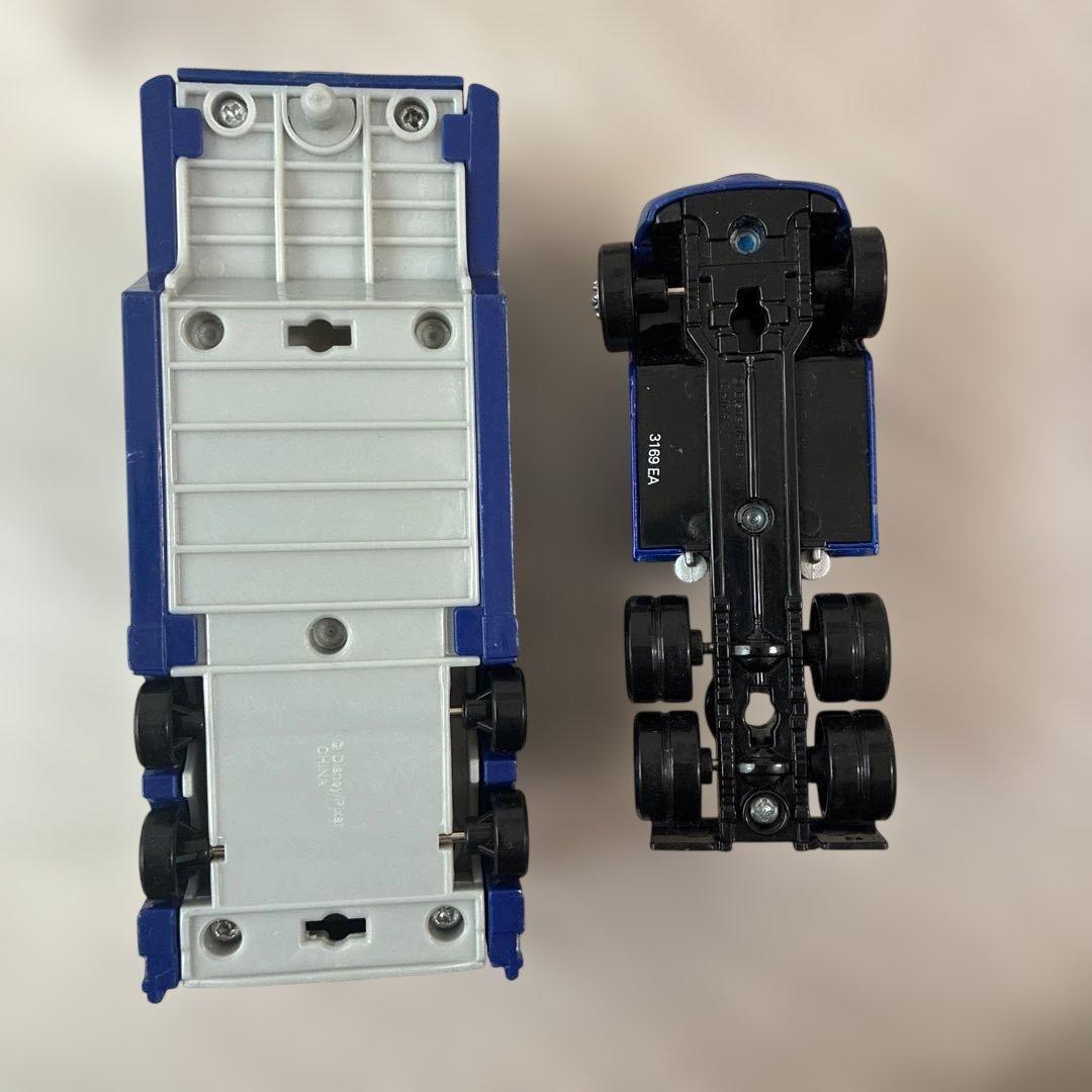 マテル カーズ ハウラー ムードスプリングス No.33 トラック ミニカー