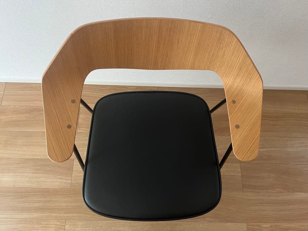 675チェア　ロビン・デイ　アクタス