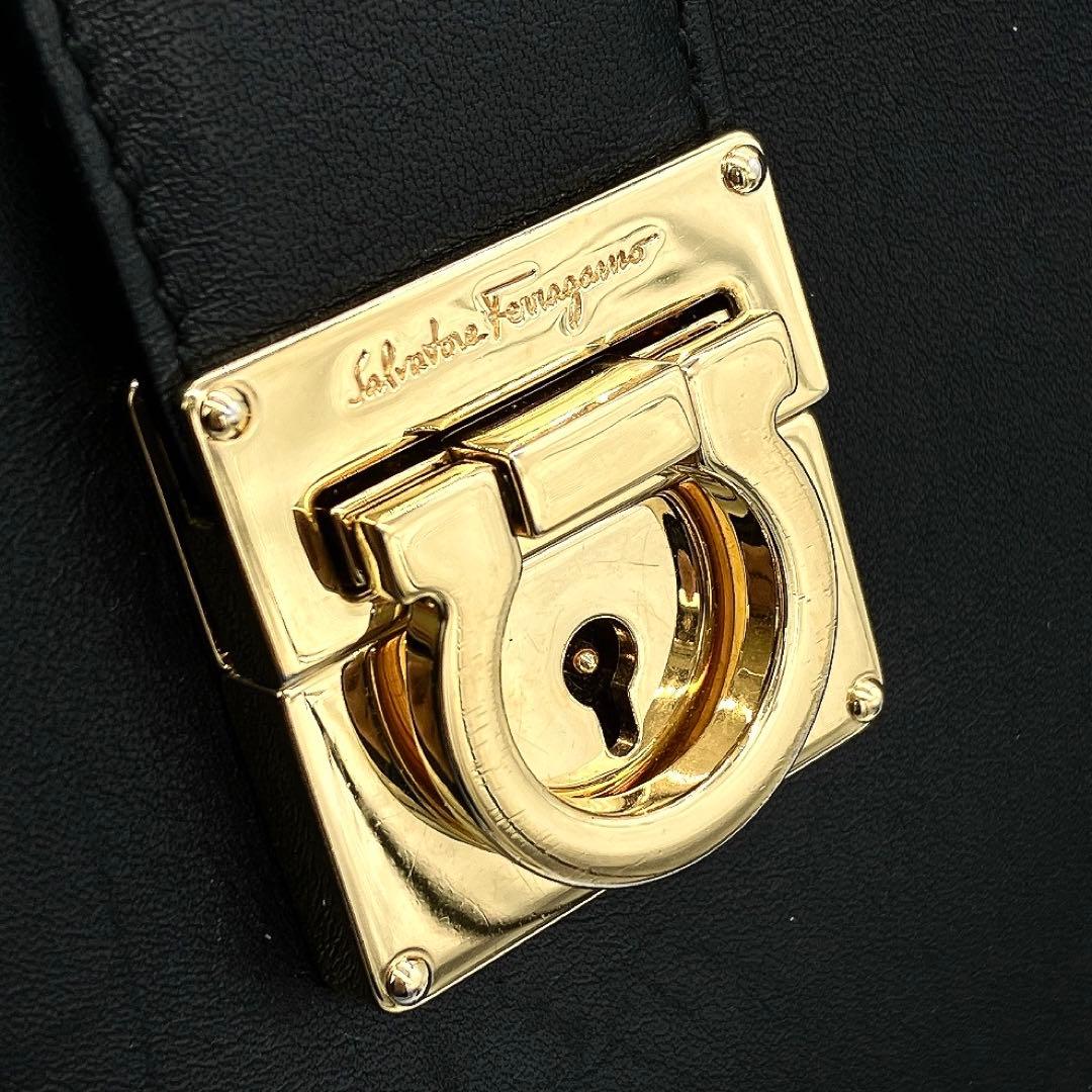 専用【Salvatore Ferragamo】ハンドバッグ　ジュリエット