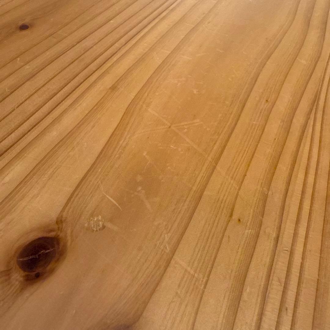 KANADEMONO テーブル