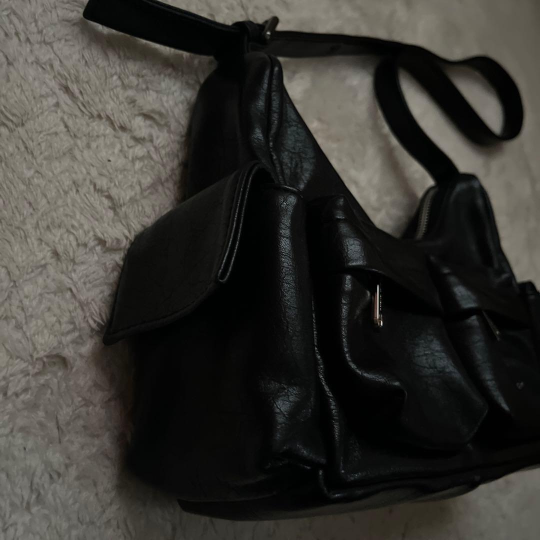 SAMO ONDOH ブラック ショルダーバッグ