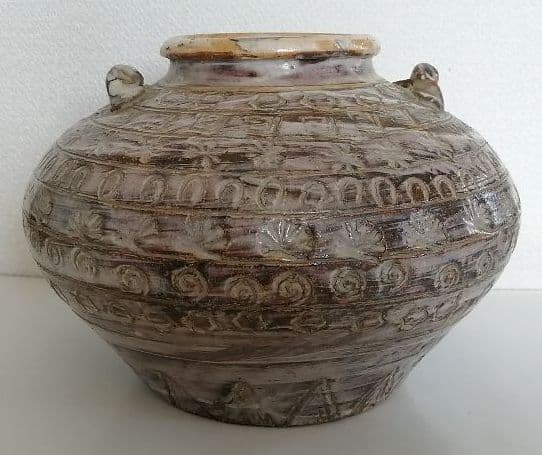 東南アジア　壺