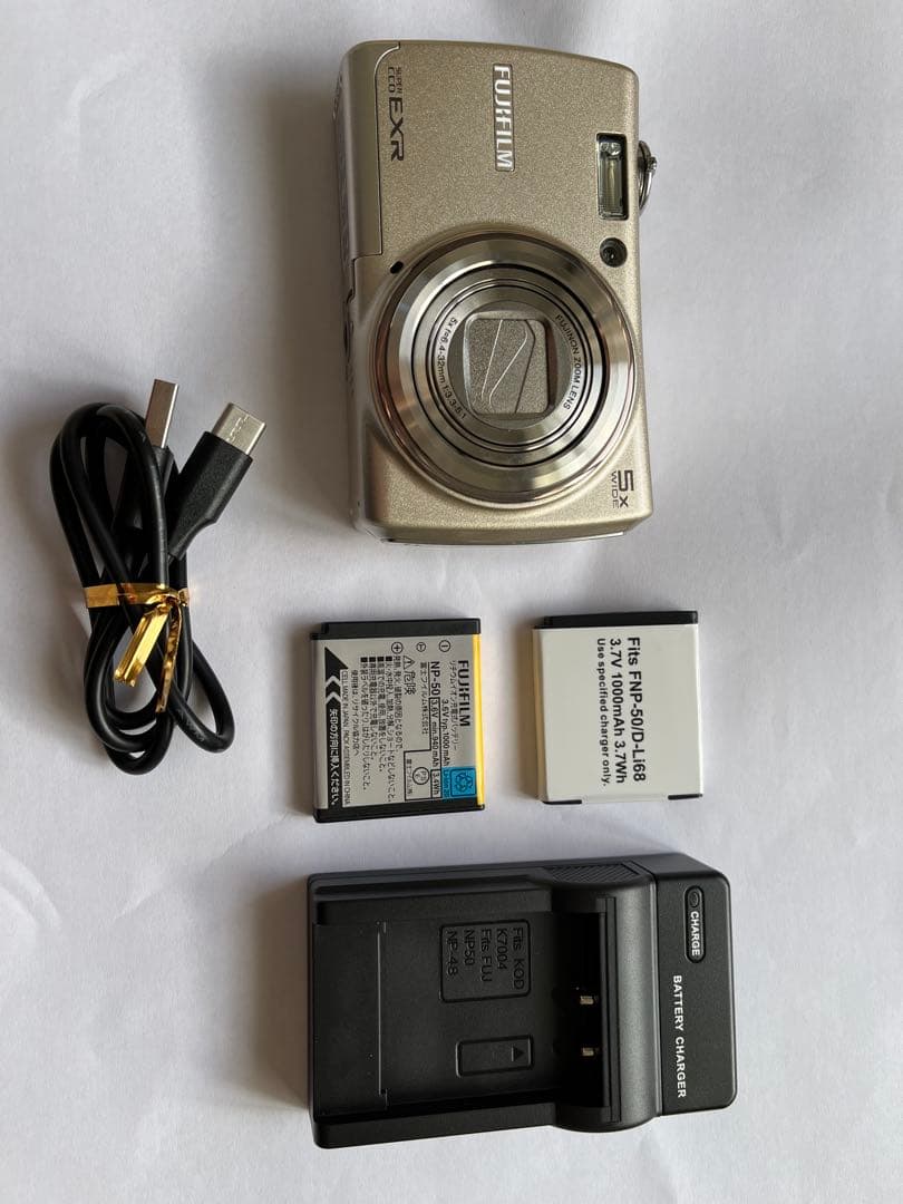 名機Fujifilm FinePix F200EXR コンパクトデジタルカメラ