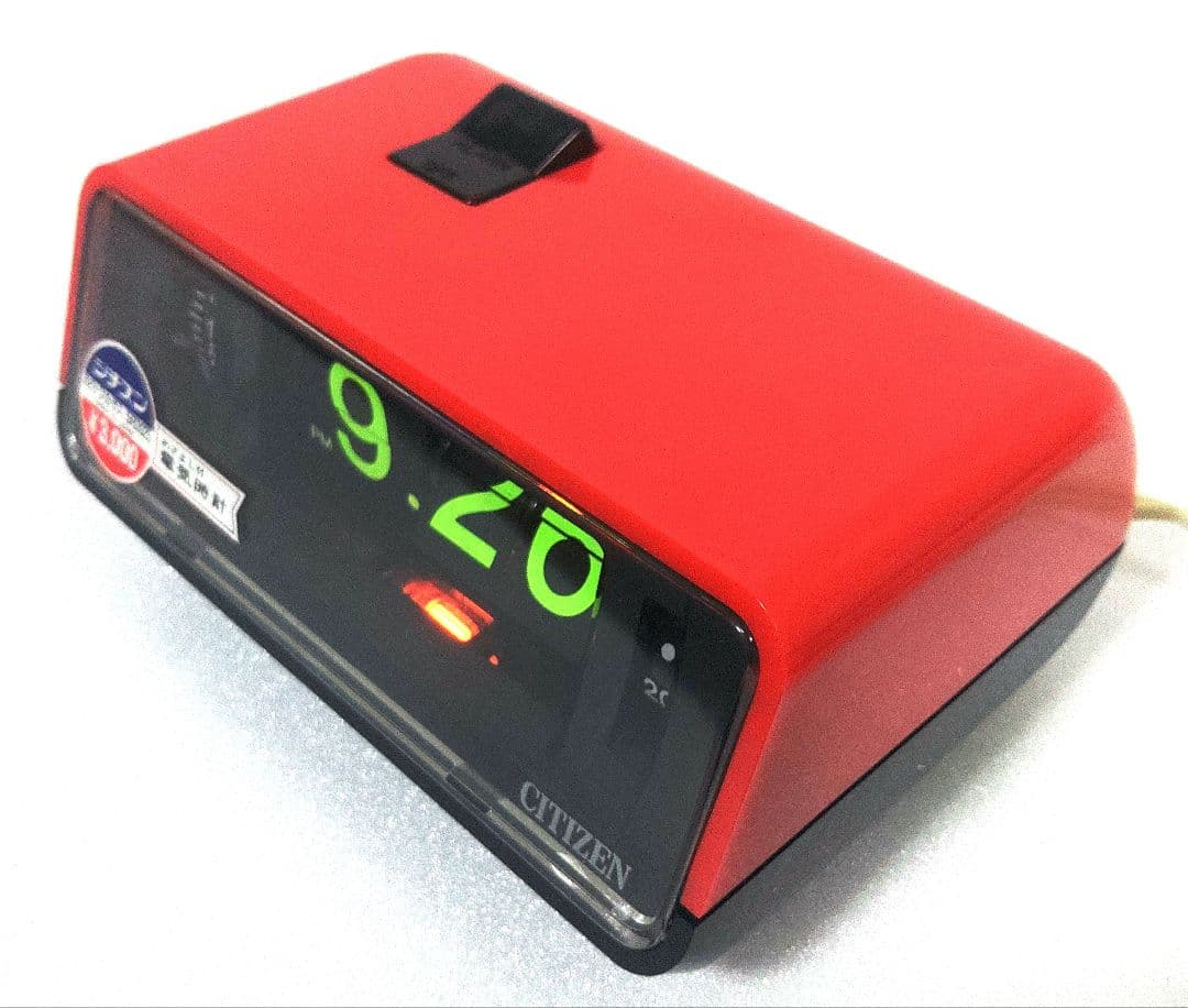 CITIZEN 赤 デジタル置時計 リズム時計工業 パタパタ表示