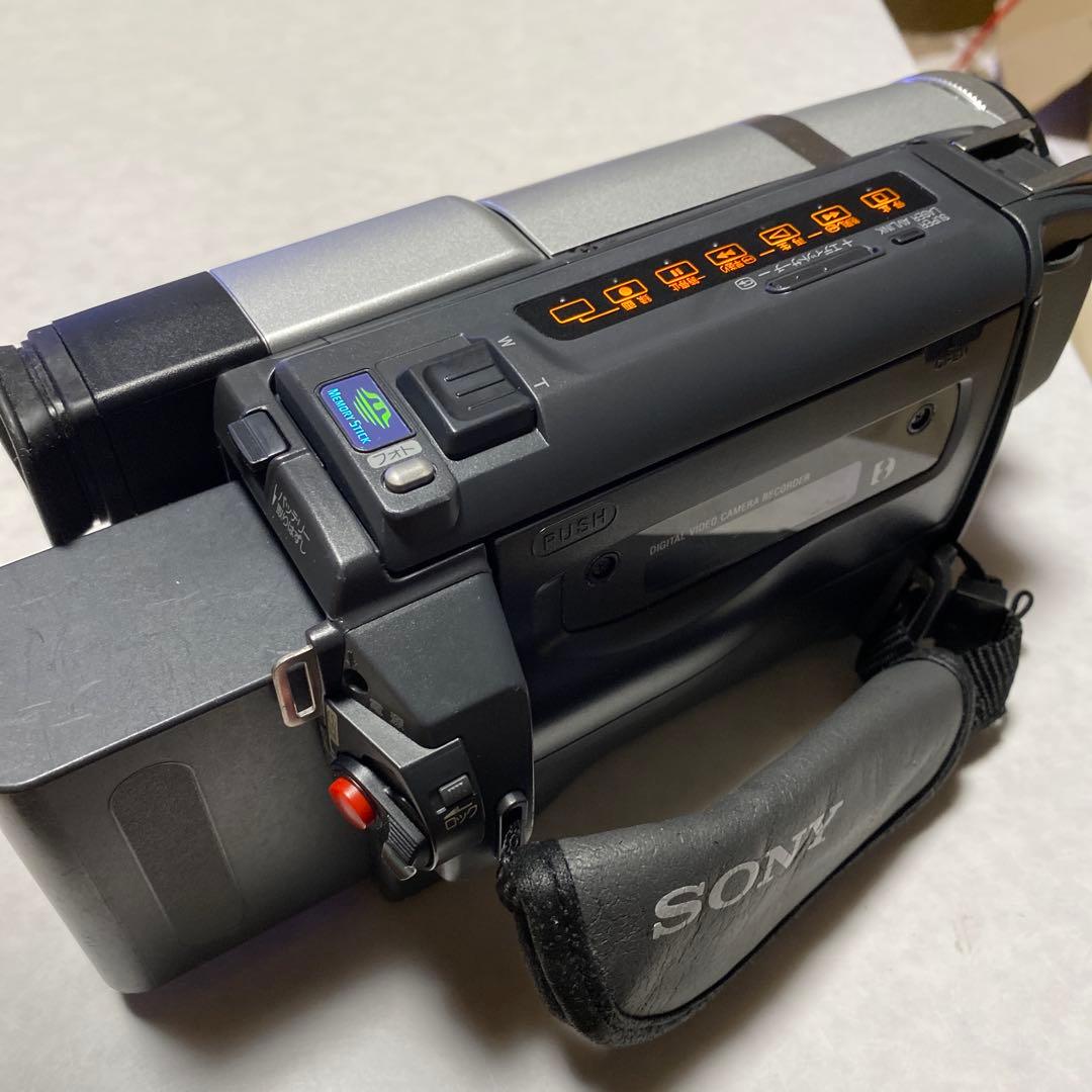 SONY Digital8 Handycam DCR-TRV225 ②