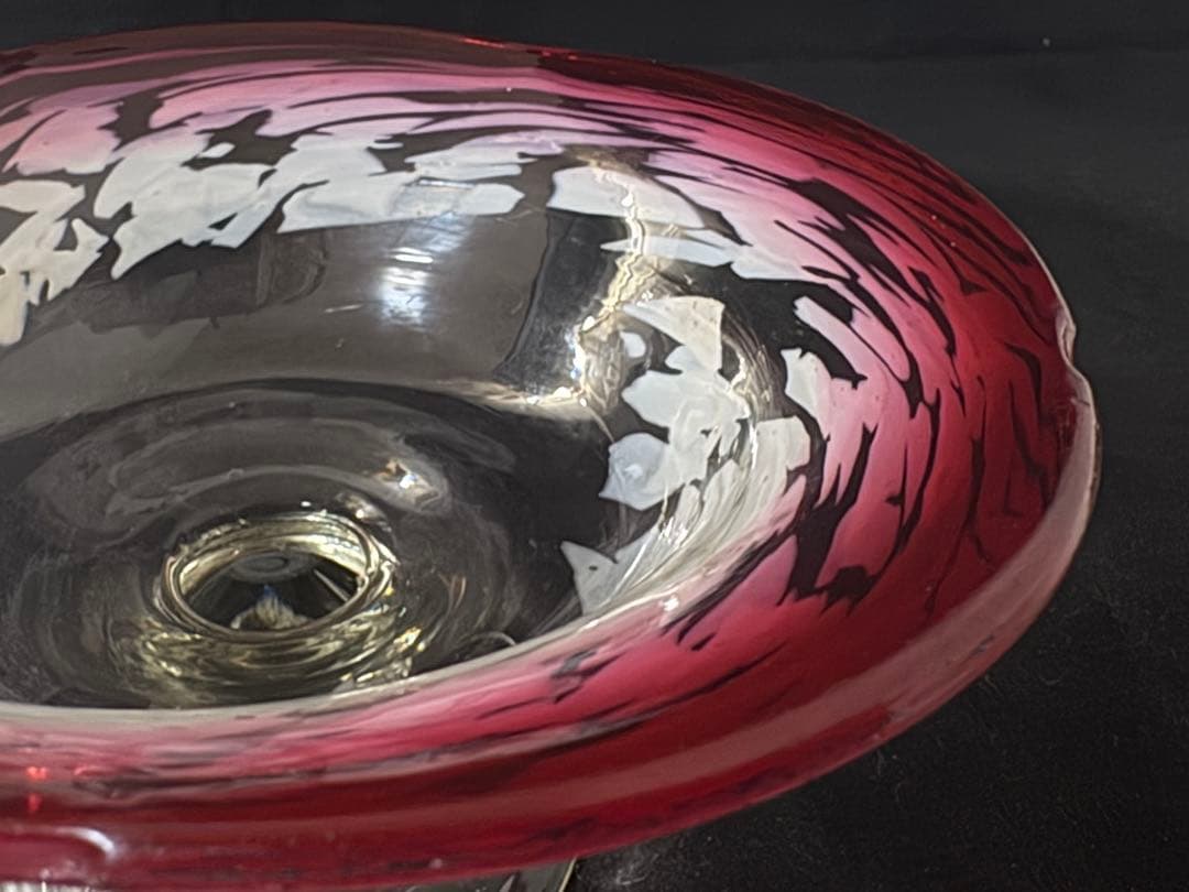 大正ガラス　和ガラス　ウランガラス 桃色乳白雪模様透かし