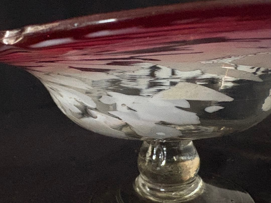 大正ガラス　和ガラス　ウランガラス 桃色乳白雪模様透かし