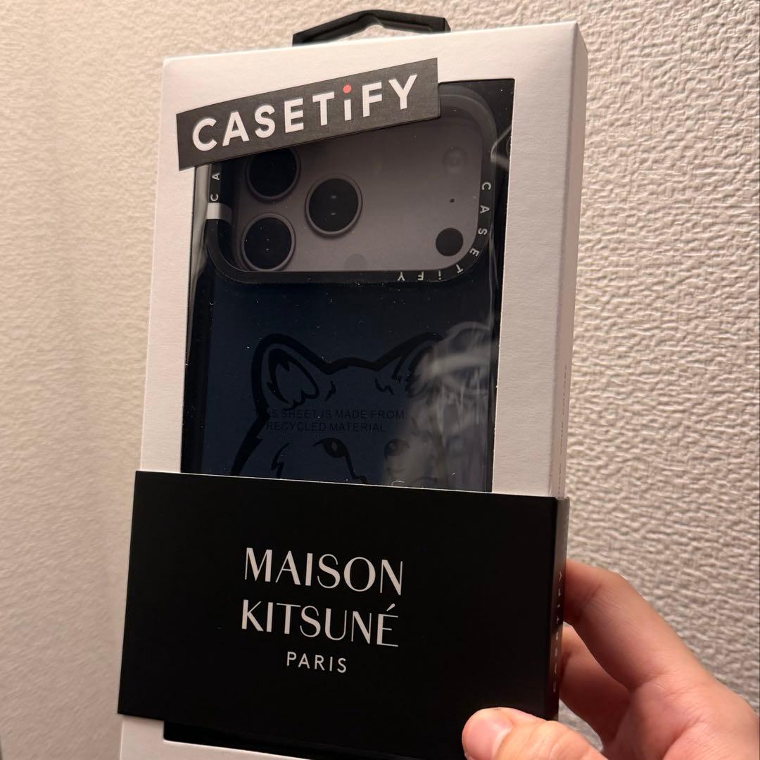 MAISON KITSUNÉ iPhone17 pro max ケース