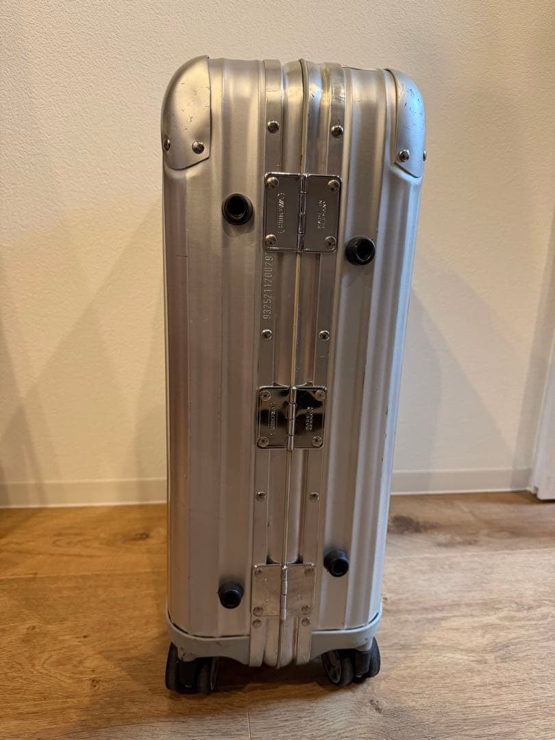 【廃盤品】RIMOWA TOPAS 32L 4輪 機内持込可 932.52.11