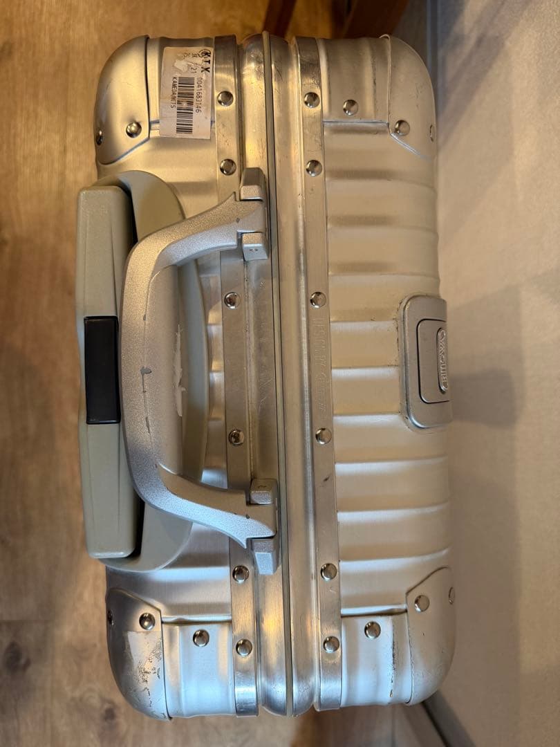 【廃盤品】RIMOWA TOPAS 32L 4輪 機内持込可 932.52.11
