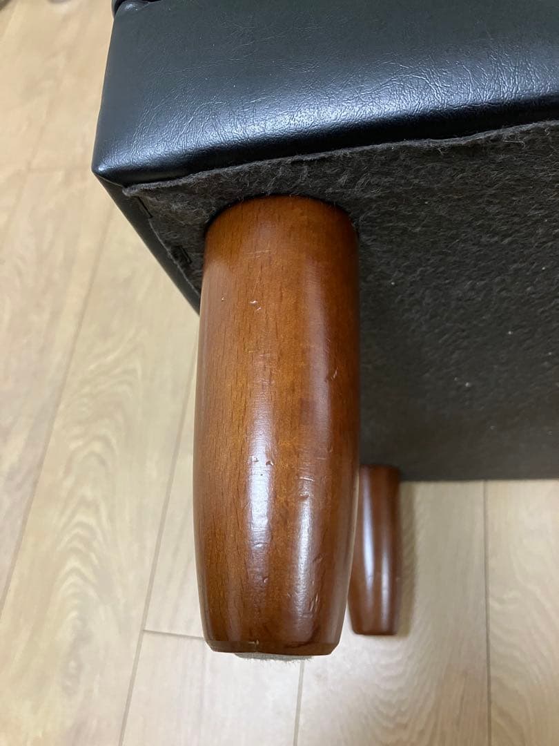 カリモク60オットマンスタンダードブラック