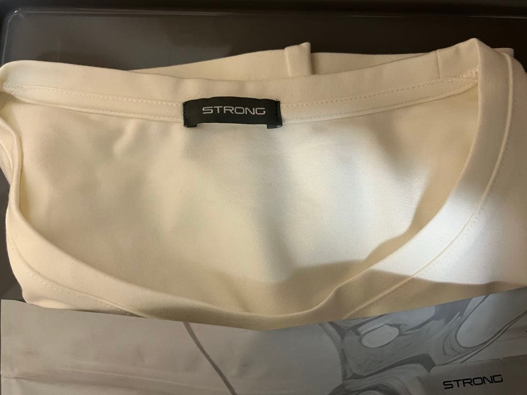 トップス STRONG PACK TEE SHORT (WHITE) XS OURs