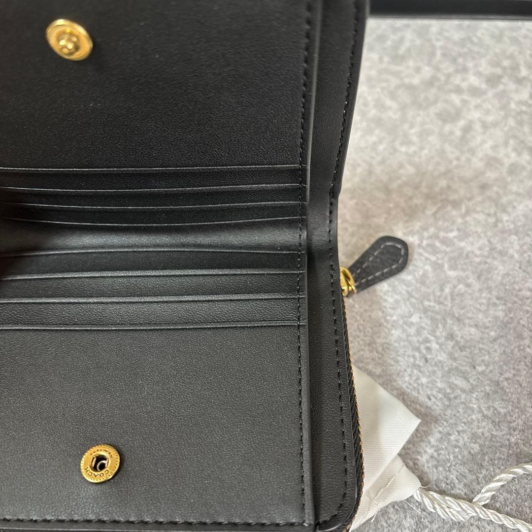 COACH レキシー 二つ折り財布 ブラック 日本限定
