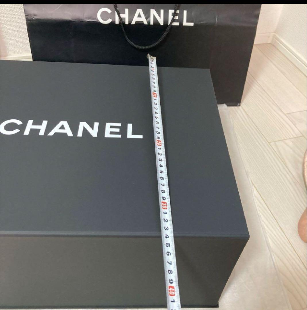 CHANEL ショッパー包装紙& 大きいサイズマグネット式箱、靴入れ空箱&リボン