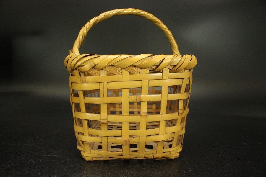 茶道具 白竹花籠 尚坡作 共箱(ZE656)