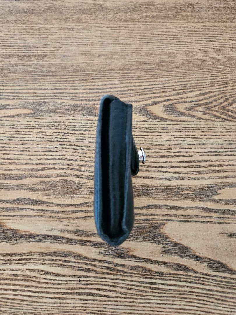 ワサビクラフト　ハーフウォレット　ブラック