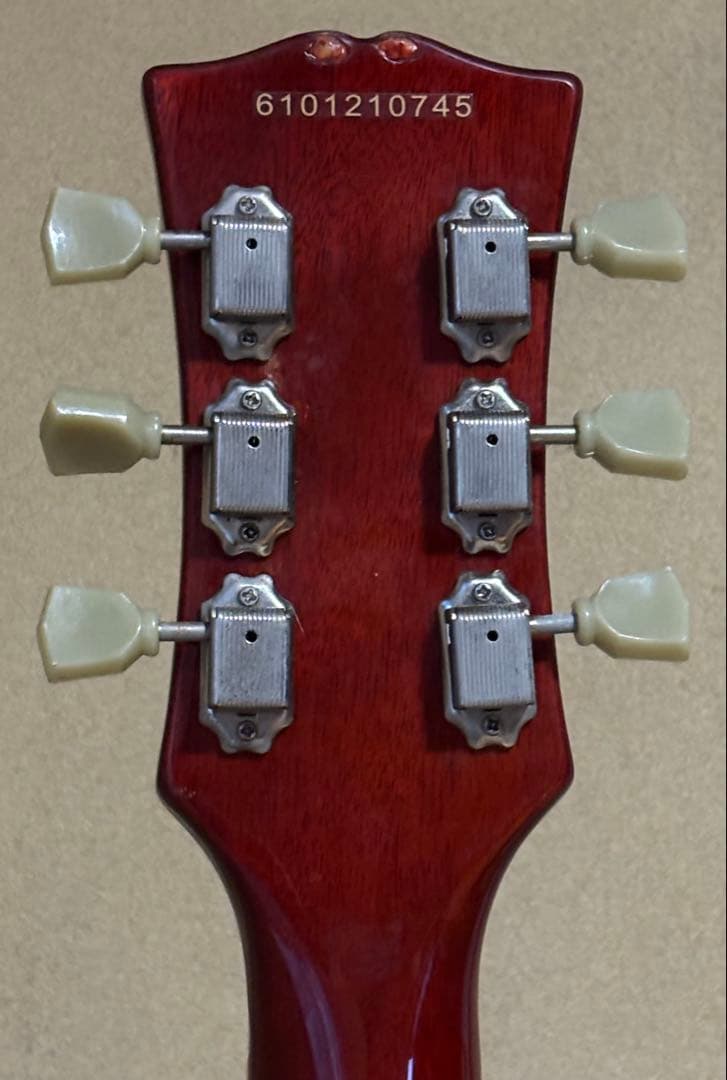 レスポールスタイル エレキギター ケース付き【中古品】