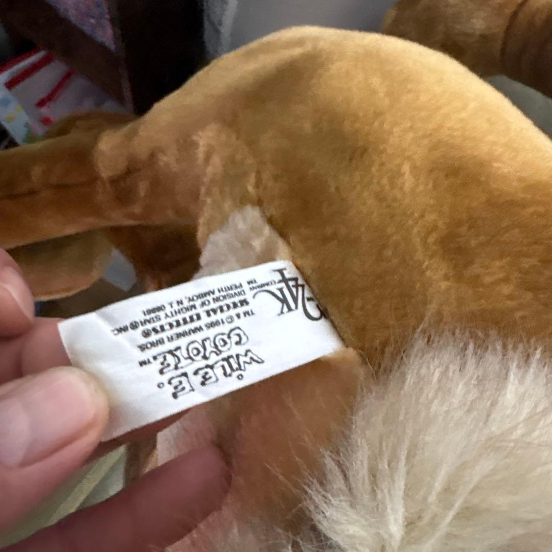 激*r様 ワイリーコヨーテ　ビッグ　デカいぬいぐるみ