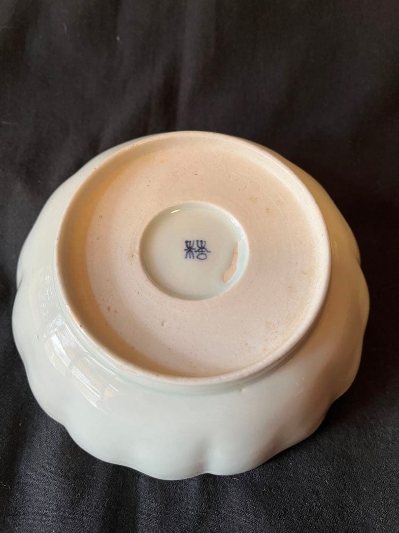 盛期の伊万里 江戸中期 斬新 今でも素晴らしいデザイン 、陶質、呉須の色も良い