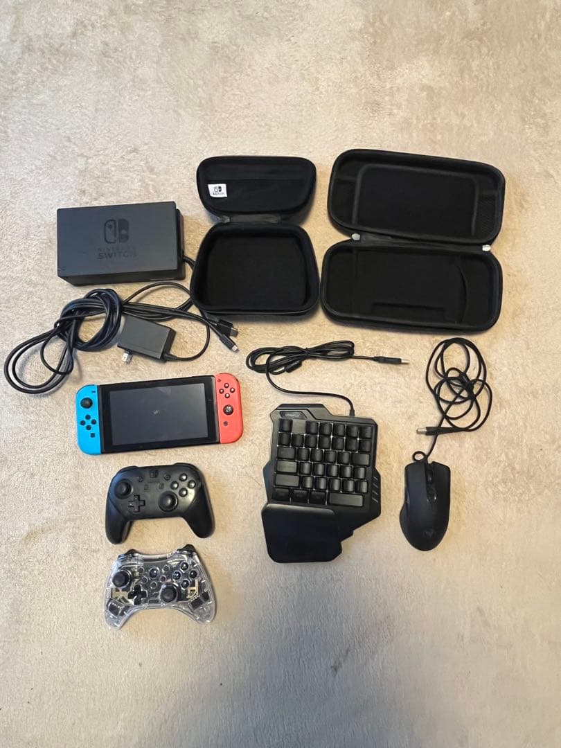 チ*ブ様 早い者勝ち！Switch本体とその他周辺機器　128Gバイトメモリー付