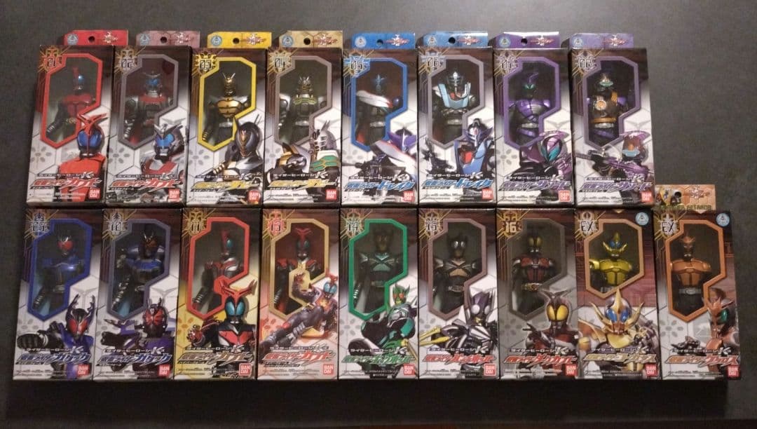 【新品未開封】ライダーヒーローシリーズ　仮面ライダーカブト　18体セット
