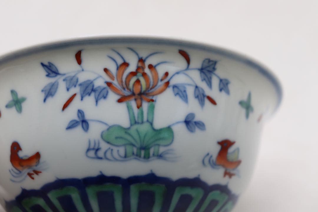 中国　とう彩　蓮鴛鴦紋碗　大明成化年製　送料込み1121