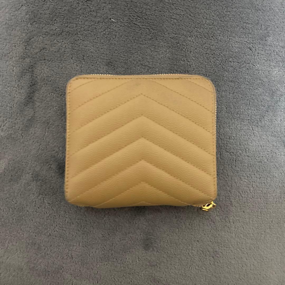 YSL ベージュ キルティング 二つ折り財布