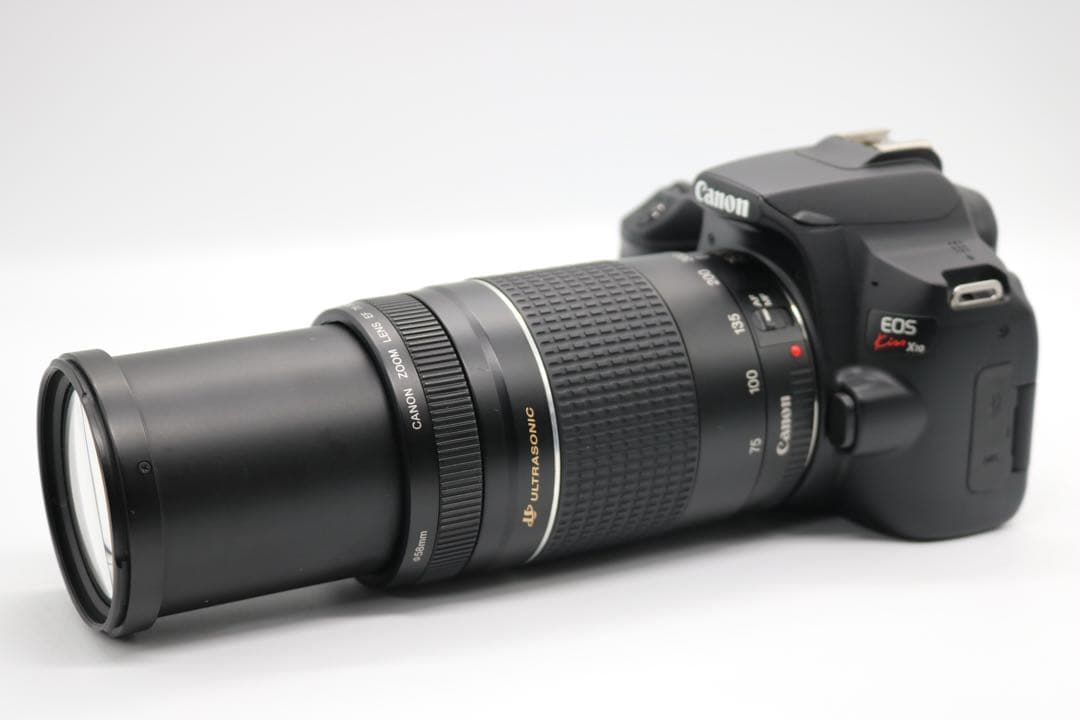 ボディ新品級 【Canon EOS Kiss X10 ダブルレンズセット】