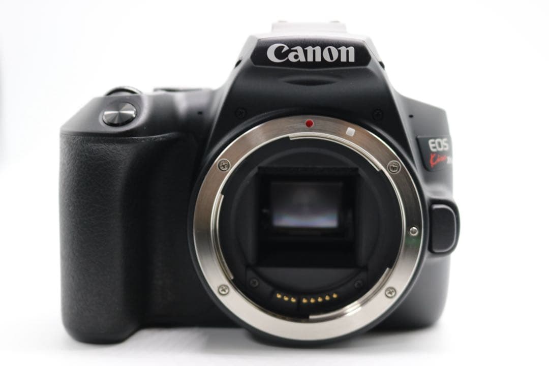 ボディ新品級 【Canon EOS Kiss X10 ダブルレンズセット】