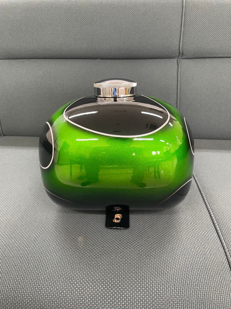 ピーナッツタンク　ハーレー　タンク　ガソリンタンク　バイクタンク