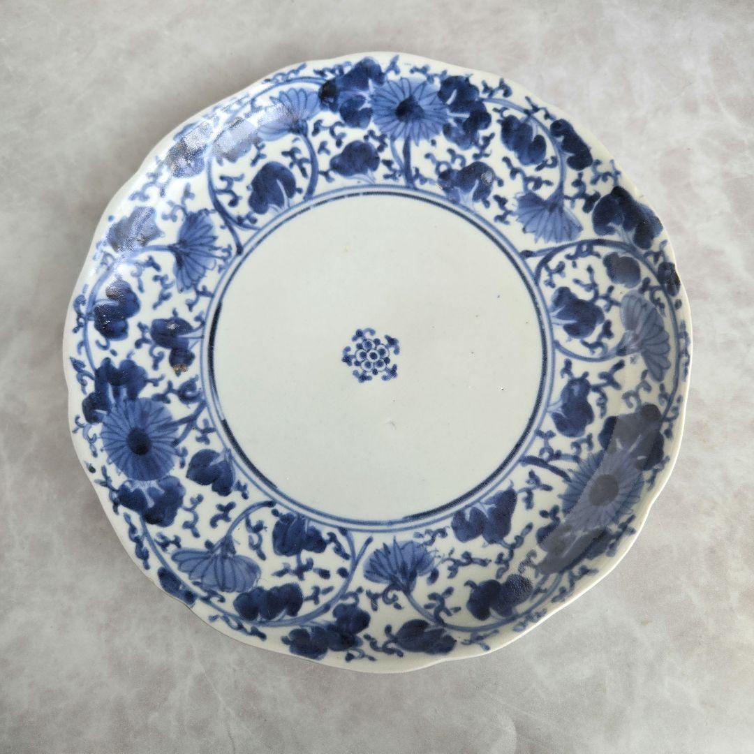 古伊万里　染付　花唐草　七寸皿　江戸時代　金直し　菊　骨董　金継ぎ　アンティーク