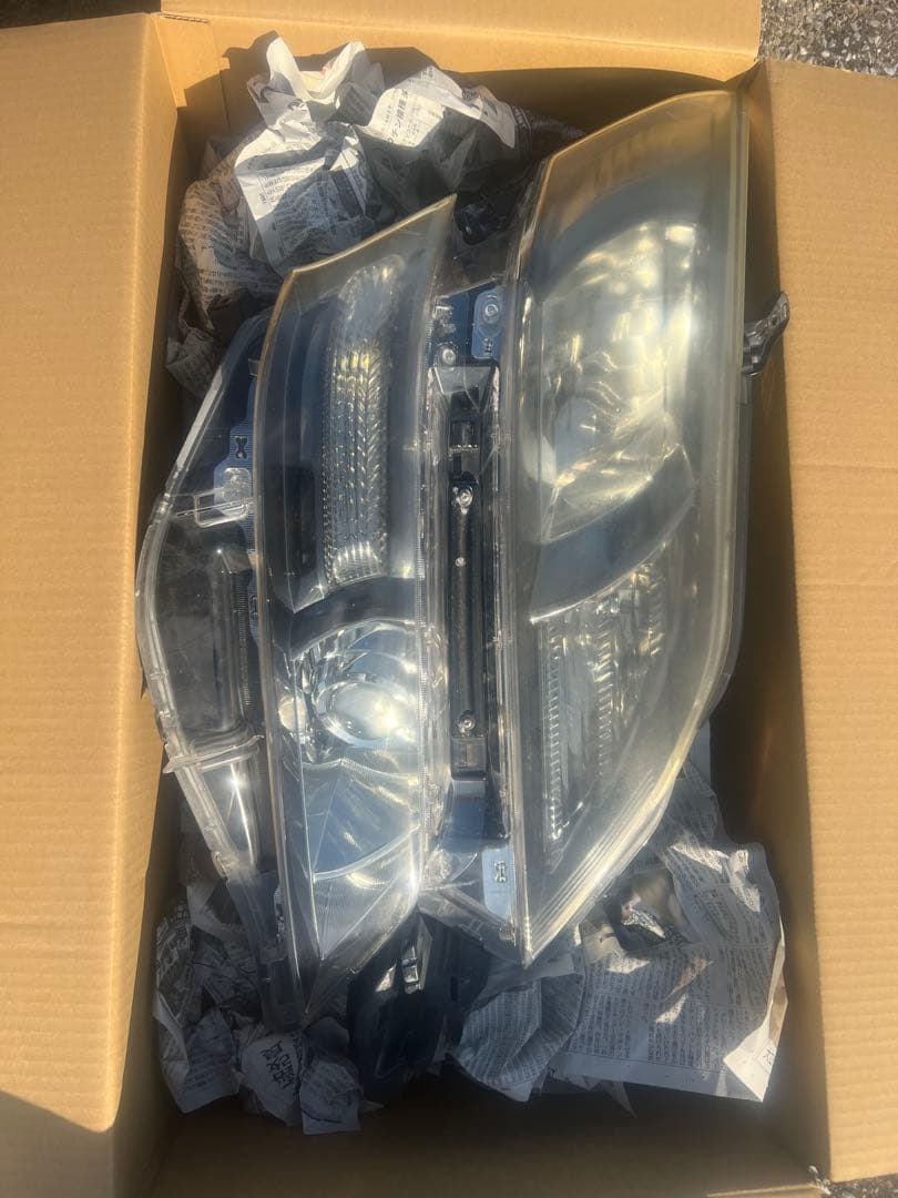 20系後期ヴェルファイア(ハイブリッド) ヘッドライトユニットAFS付バラスト付