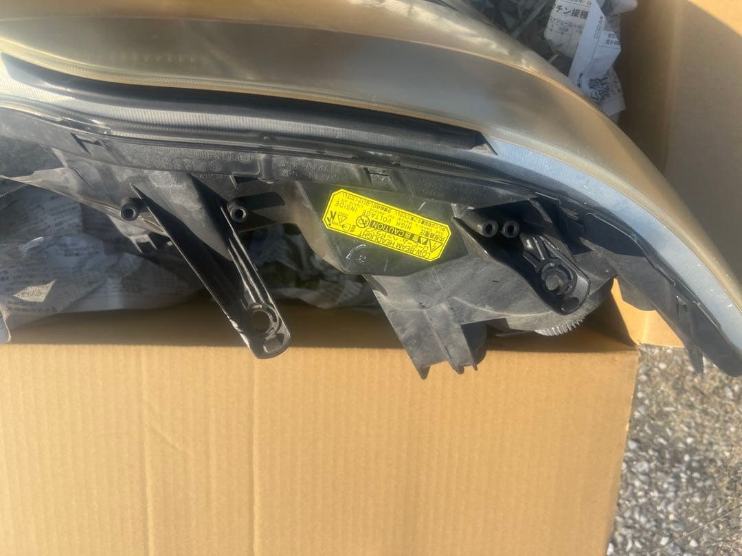 20系後期ヴェルファイア(ハイブリッド) ヘッドライトユニットAFS付バラスト付