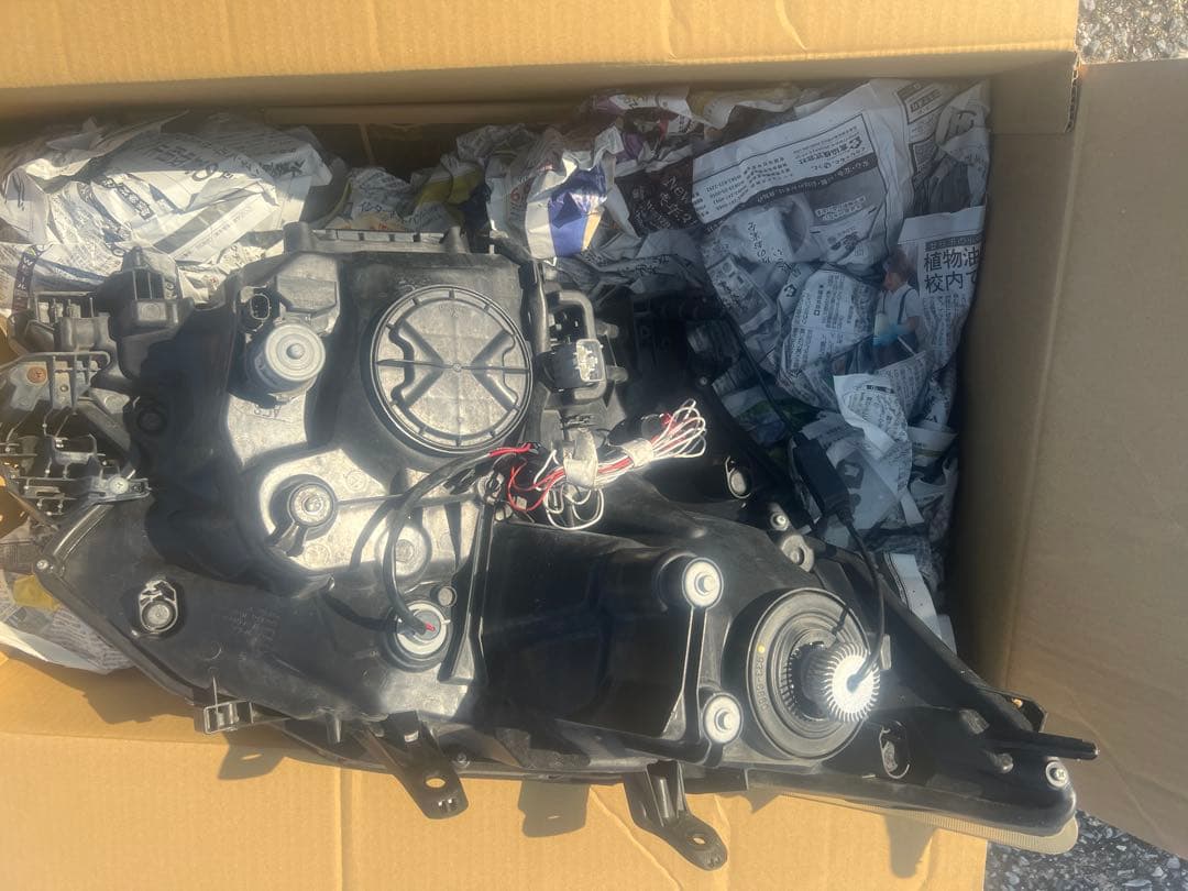 20系後期ヴェルファイア(ハイブリッド) ヘッドライトユニットAFS付バラスト付