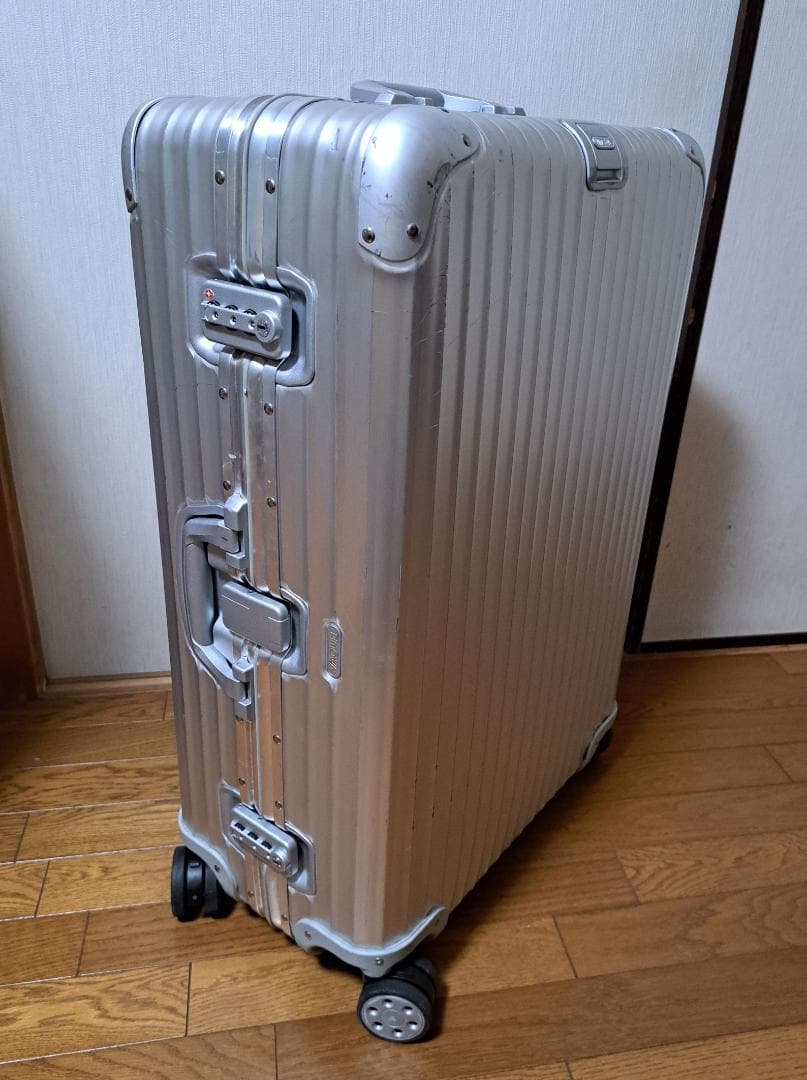 リモア　スーツケース　トパーズ シルバー　82L　4輪マルチホイール