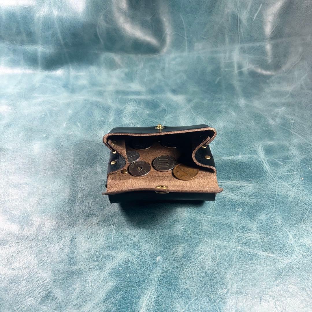 コンパクト　革　財布　クロムエクセル　レザー　黒色　ギボシ　真鍮　ハンドメイド①