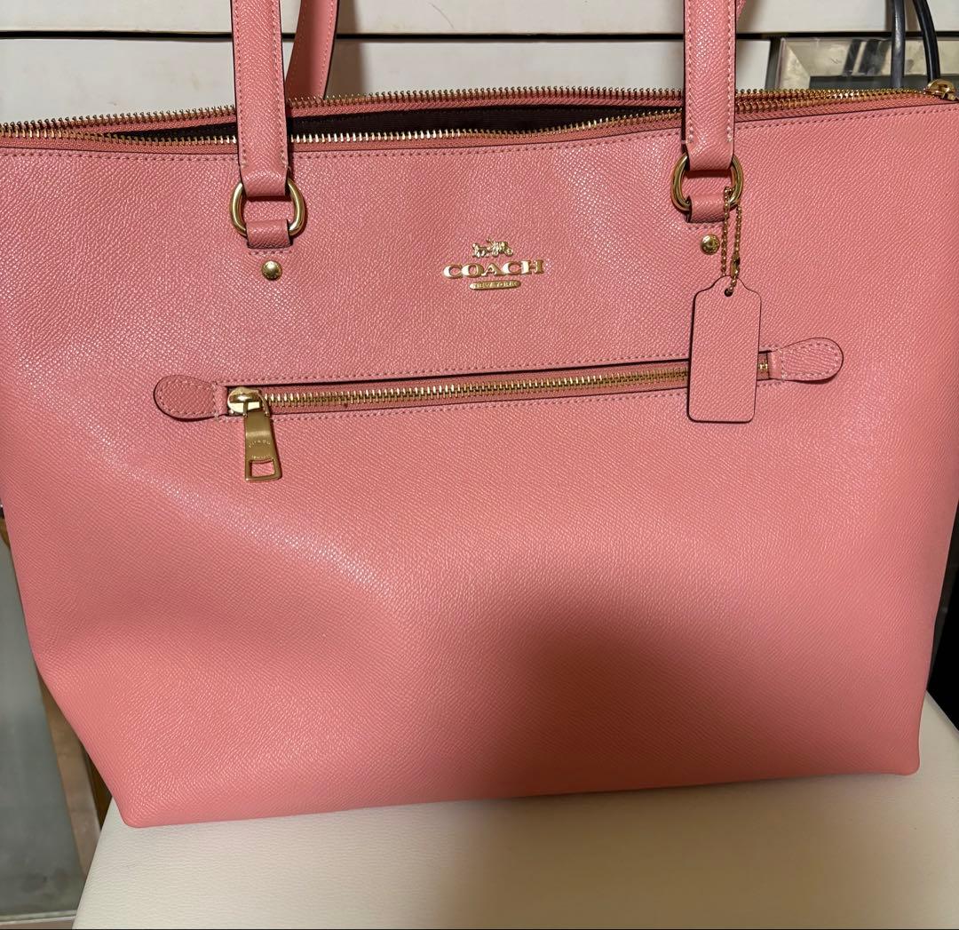 ジェラCOACH ピンク ショルダーバッグ