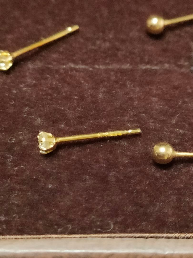 テルミ　K18YG ダイヤモンド 丸玉 ピアス