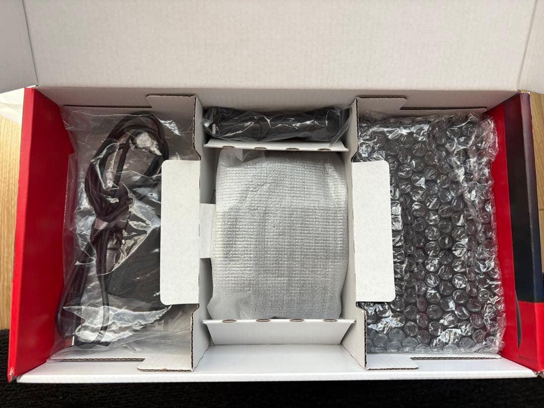 バッテリー強化版Nintendo Switch ネオンブルー/レッド本体