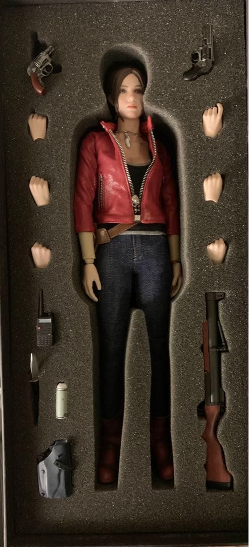 バイオハザード　クレア・レッドフィールド　1/6 フィギュア　ホットトイズ　系