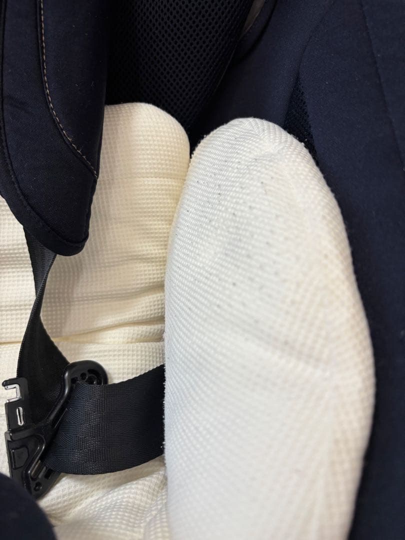 美品　Combi 車用チャイルドシート ネイビー