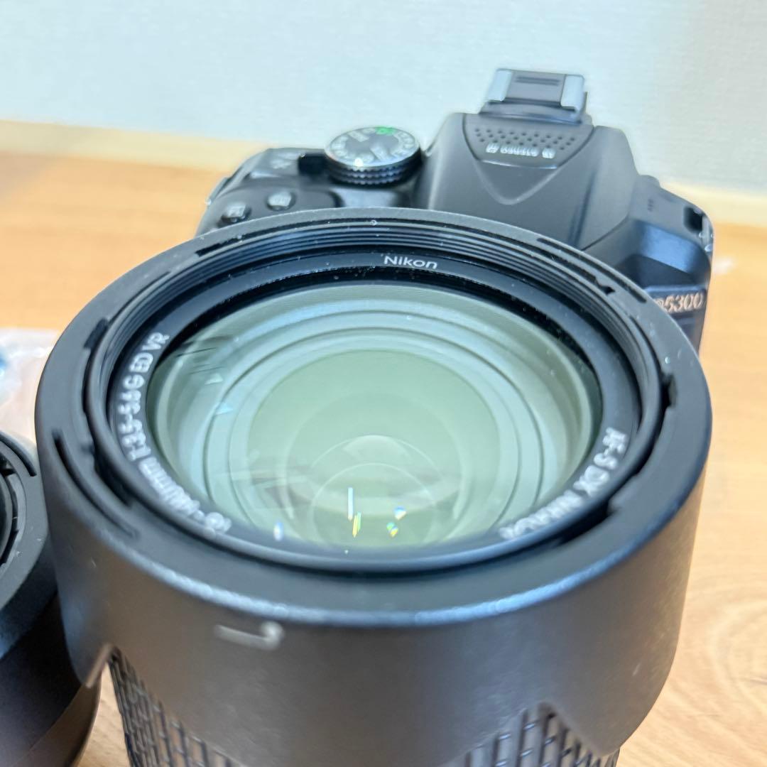 Nikon D5300 18-140VRレンズキット 35単焦点レンズおまけ