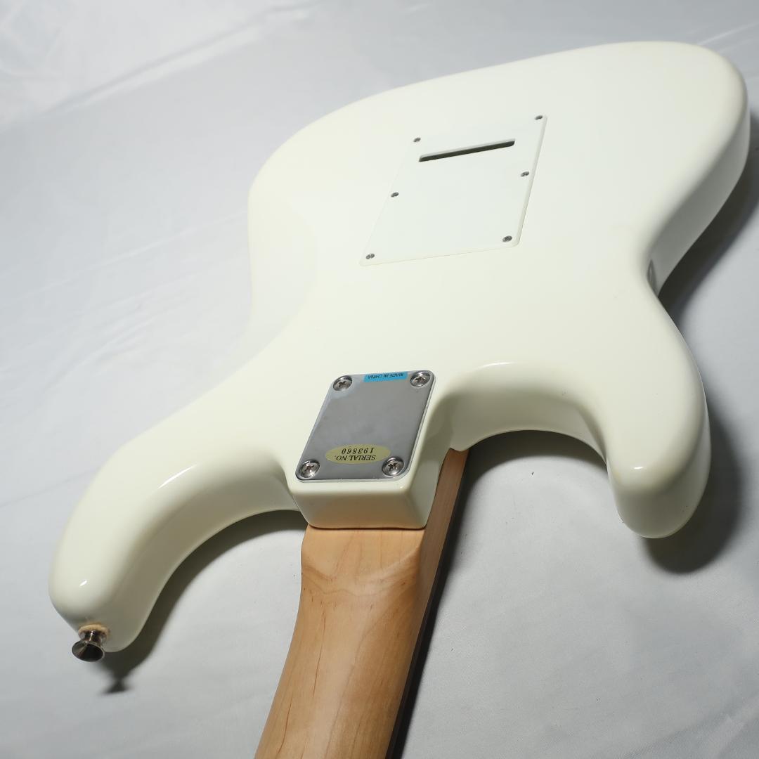 美品 BUSKER'S ストラトキャスタータイプ エレキギター ケース付