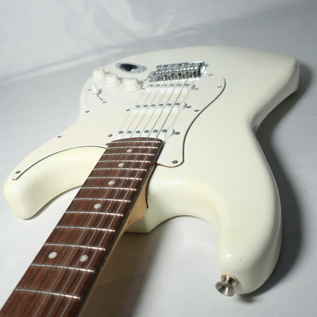 美品 BUSKER'S ストラトキャスタータイプ エレキギター ケース付