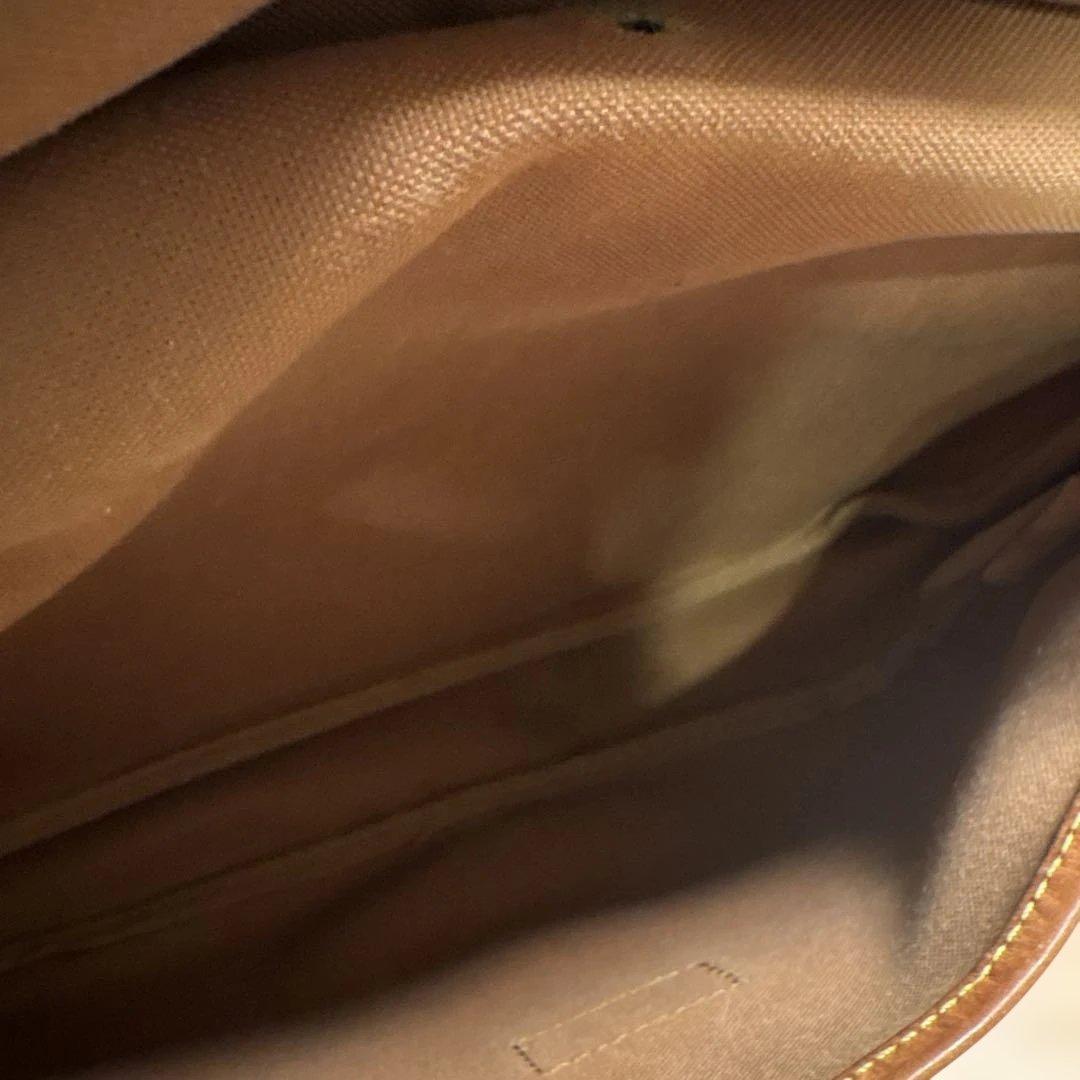 ゼ*ル様 ルイヴィトン　ソミュール30