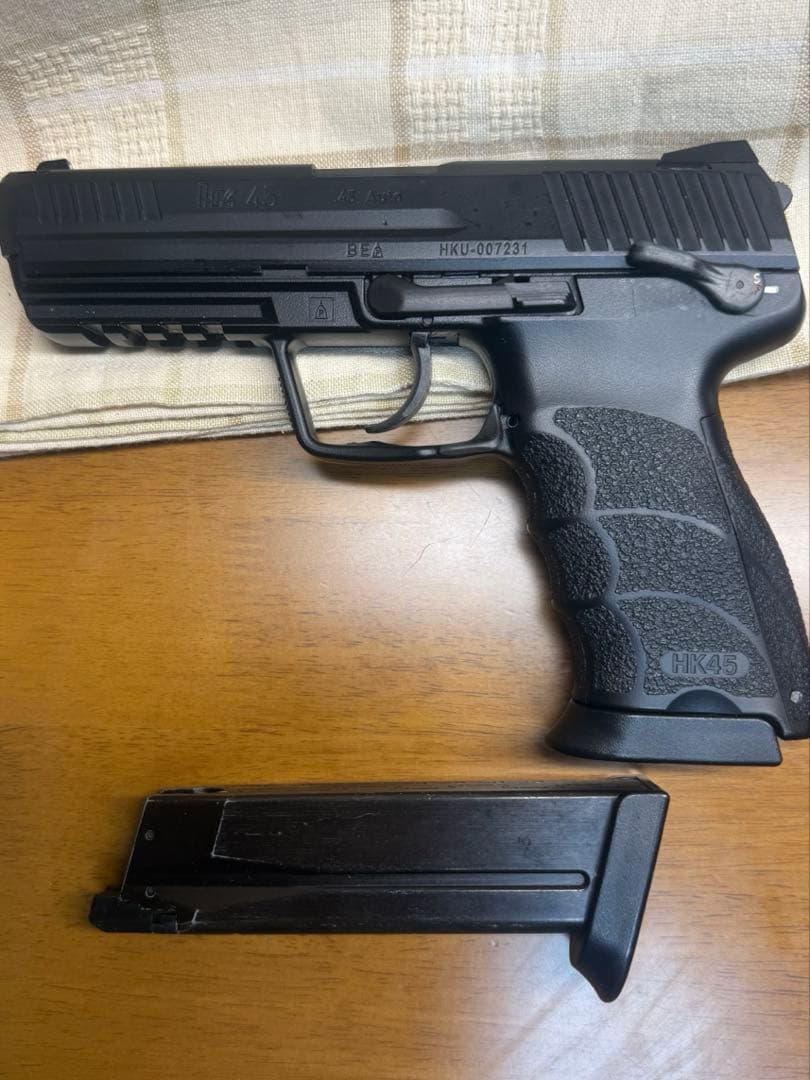 東京マルイ　HK45　予備マガジン付き