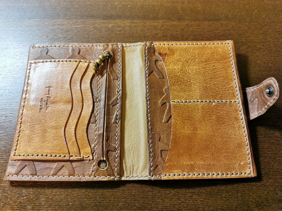 新品未使用 エンリーベグリン 2つ折り財布 ナッパオミノ デカオミノ